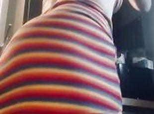 My thick jiggly ass twerks in new tight skirt for my fans. I love watching my ass shake