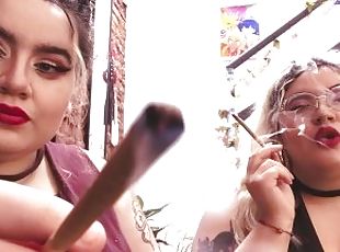 Smoking session with the Alpha Lesbians TEASER