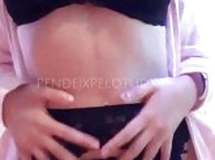 BEAUTIFUL ARGENTINIAN GIRL DOES A SHORT STRIPTEASE FOR YOU