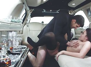 Glamour Coition In Limo With Sexy Babe Vanessa Decker