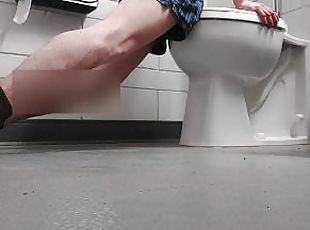 Desperate ftm needs to cum quick at school by humping toilet